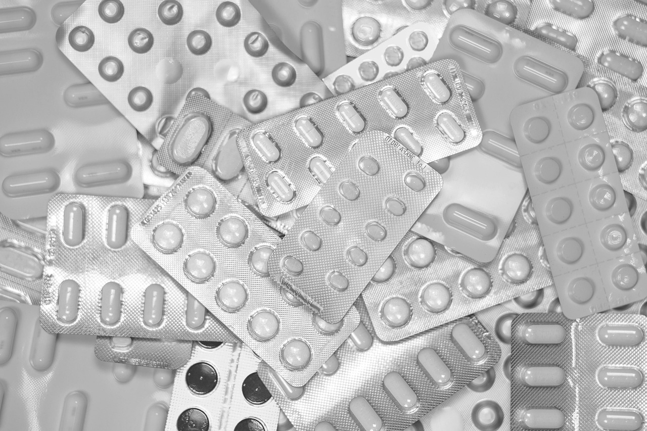 découvrez les avantages des pharmacies en ligne : simplicité, rapidité et sécurité pour acheter vos médicaments depuis chez vous. comparez les meilleures pharmacies en ligne et informez-vous sur les démarches, la légalité et la livraison en toute confiance.